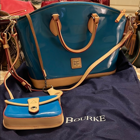 Dooney & Bourke Handbags - VIDEO - Dooney & Bourke Teal Shoulder bag